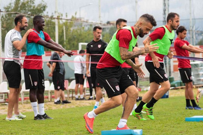 Samsunspor’da 30 Futbolcunun Lisansı Çıkarıldı