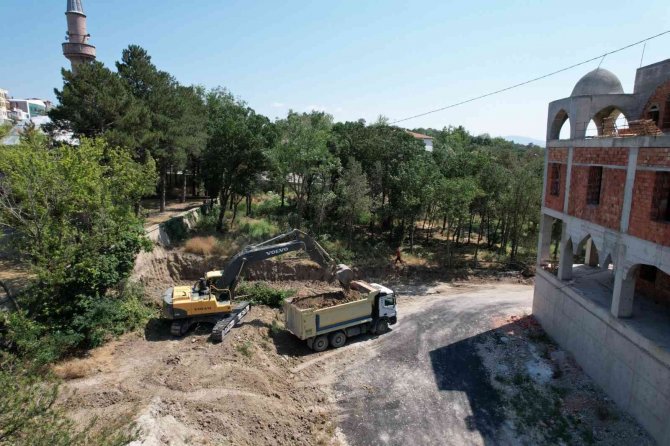 Suluova’da 300 Araçlık Otoparkın Yapımına Başlandı