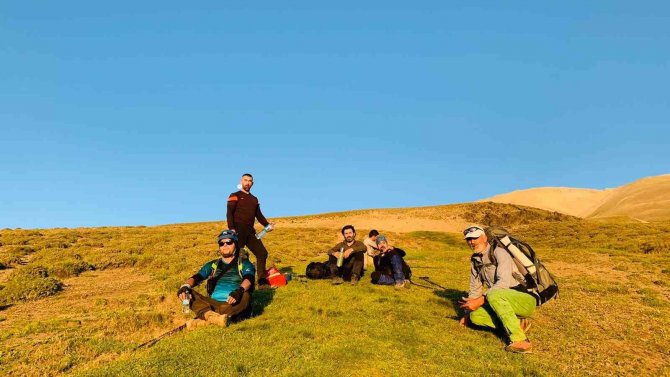 Tuncelili Dağcılar Süphan’a Tırmandı