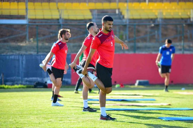 Uşakspor Yeni Sezon Hazırlıklarına Hız Kesmeden Devam Etti