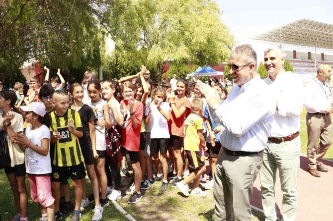 "Sporun Enleri Atletizm İ̇l Finalleri" Düzenlendi