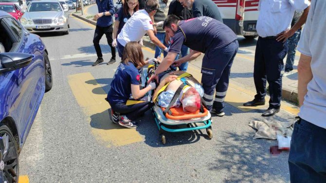 Otomobiliyle Bisikletliye Çarptı, Kazanın Şokunu Atamadı
