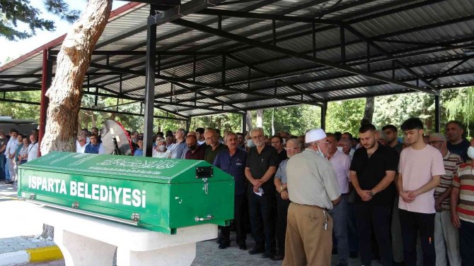 Doğa Yürüyüşünde Hayatını Kaybeden Müdür Yardımcısı Toprağa Verildi