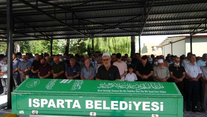 Doğa Yürüyüşünde Hayatını Kaybeden Müdür Yardımcısı Toprağa Verildi