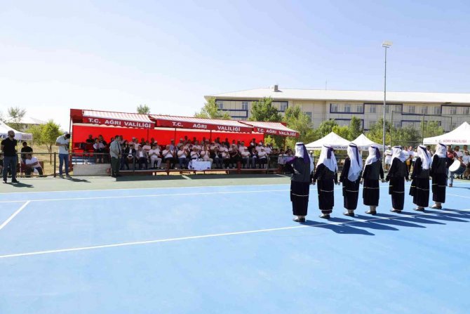 2. Ağrı Dağı Tenis Turnuvası Başladı