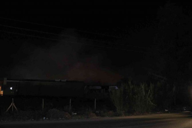 Adana’da Geri Dönüşüm Fabrikasında Yangın