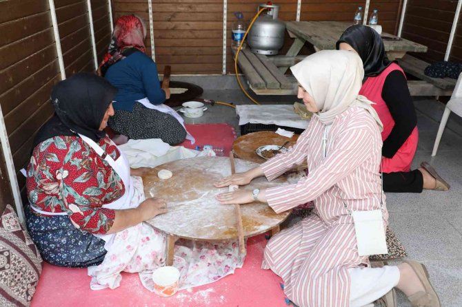 Yöresel Yemekler Zeynep Yıldız’dan