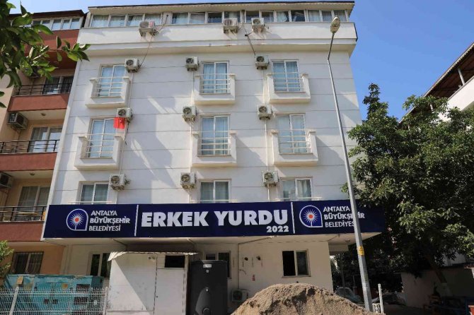 Büyükşehirden Üniversite Öğrencilerine Yurt Desteği