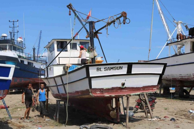 Balıkçılar Yeni Sezon Hazırlıklarını Hızlandırdı