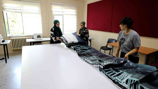 Branda Ve Afişler Çantaya Dönüşecek