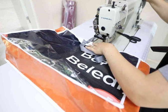 Branda Ve Afişler Çantaya Dönüşecek