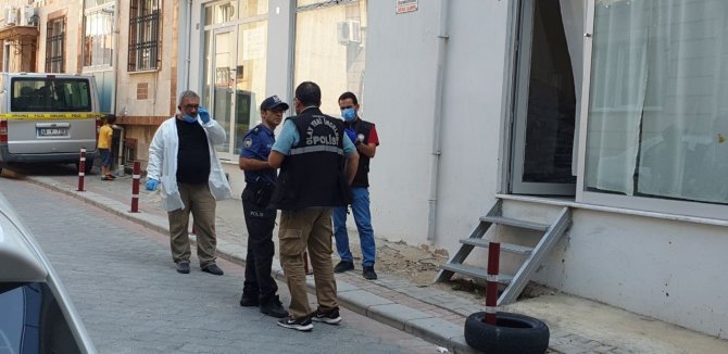 Sevgilisinden Olumsuz Cevap Alan Tekstil İşçisi İşyerinde Ölü Bulundu