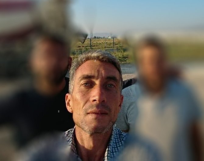 Üç Aracın Karıştığı Zincirleme Kazada Mikser Sürücüsü Hayatını Kaybetti