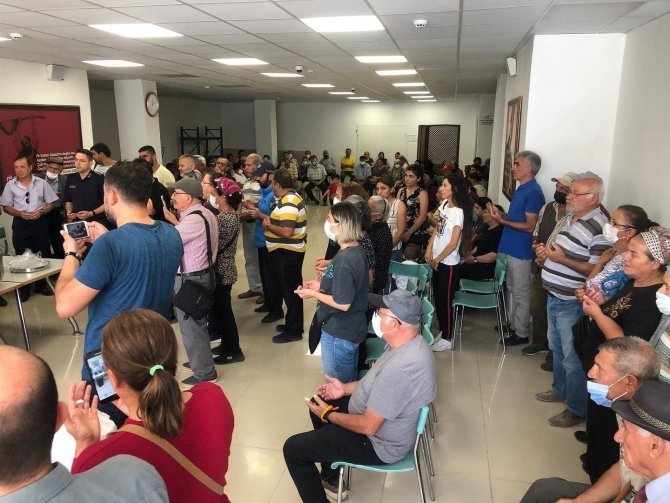 Divriği’de Aşure Dağıtıldı