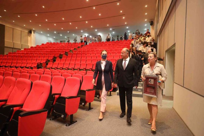 Dokuz Eylül’den Kurucu Rektör Ömer Yiğitbaşı’na Vefa