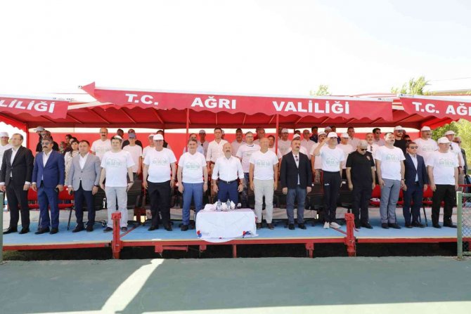 2. Ağrı Dağı Tenis Turnuvası Başladı