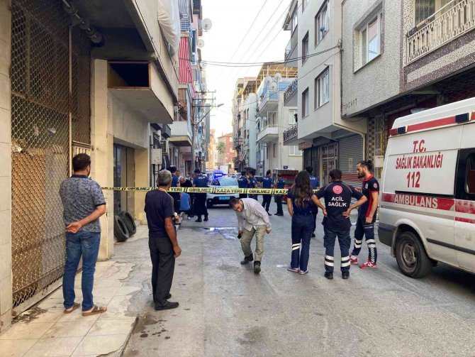 İ̇zmir’de Damat Dehşet Saçtı: Boşanma Aşamasındaki Eşini Ve Kayınpederini Öldürdü, 2 Baldızını Yaraladı
