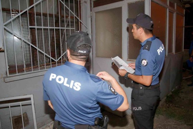 Kocaeli’de 20 Aranan Şahıs Yakalandı