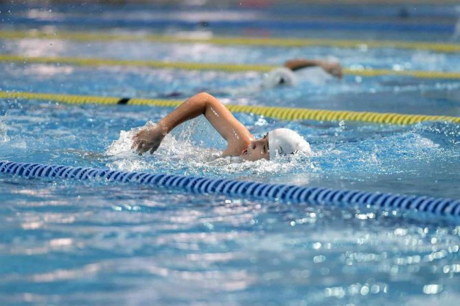 Muratpaşa Belediyesinin Triatlon Kursuna İlgi