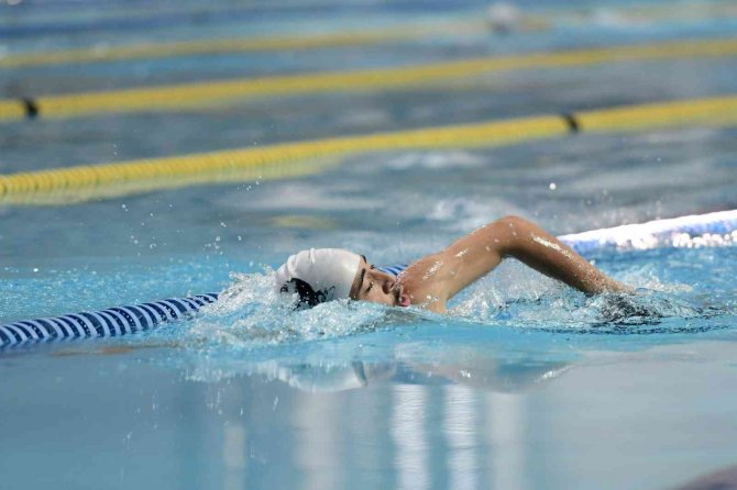 Muratpaşa Belediyesinin Triatlon Kursuna İlgi
