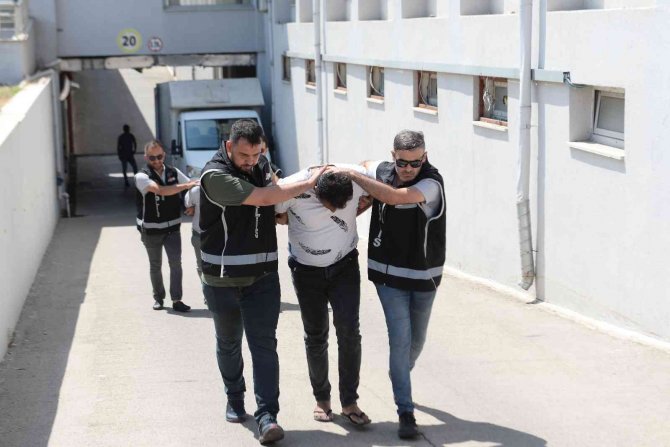 Adana’da Uzun Namlulu Silah Operasyonu