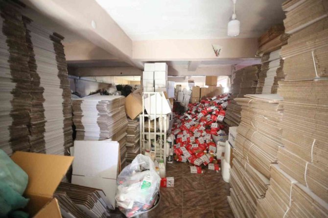 Şanlıurfa’da Sahte Tarım İlacı Üretilen Depoya Baskın