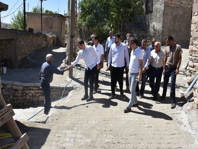 Sason’da Köy İçleri Kilitli Parke İle Döşendi