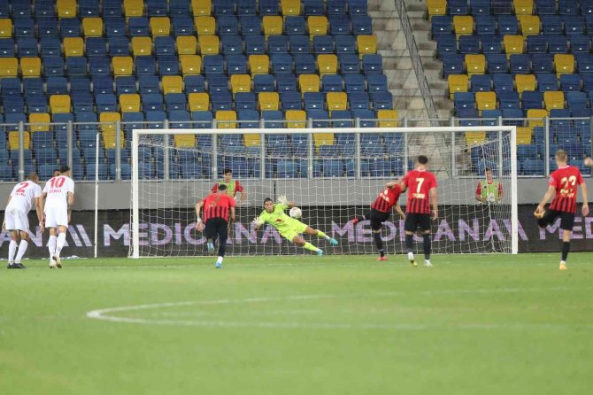 Altınordu İlk Galibiyetini Almak İstiyor