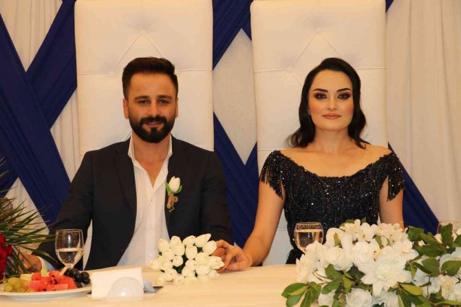 Van’da Aslan Ve Abi Ailesinden Görkemli Nişan Töreni