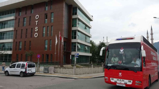 Otso Binasına Alınmayan Ümit Özdağ: 