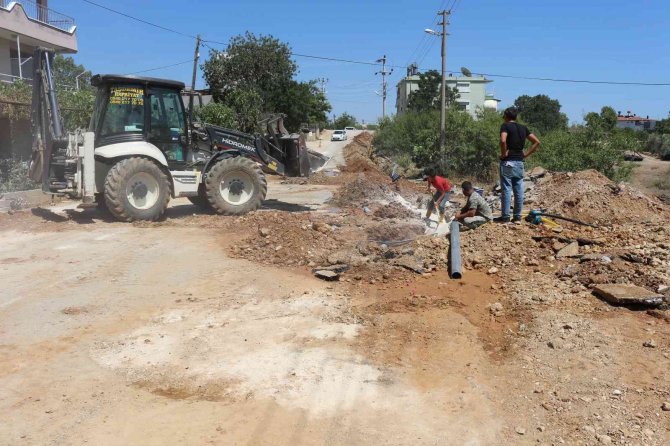 Büyükşehir Serik’te Alt Yapı Çalışmalarını Sürdürüyor