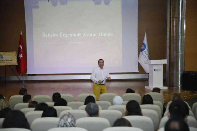 Büyükşehir Personeline Etkili İletişim Ve Motivasyon Eğitimi