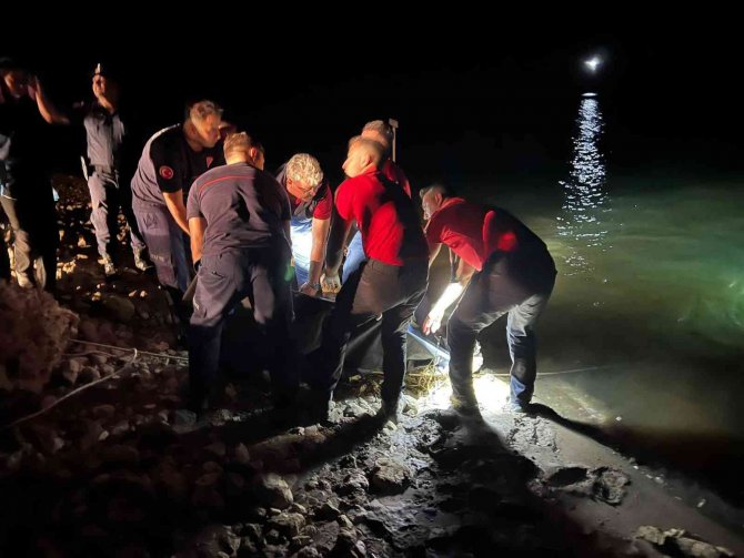 Antalya’da Baraja Giren 18 Yaşındaki Genç Hayatını Kaybetti