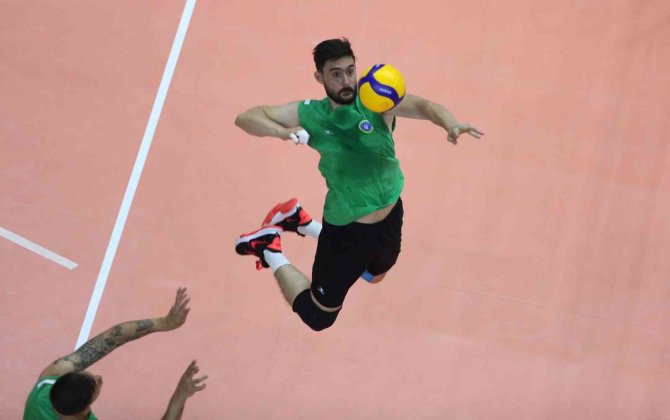 Bursa Büyükşehir Belediyespor Erkek Voleybol Takımı Yeni Sezon Hazırlıklarına Devam Ediyor