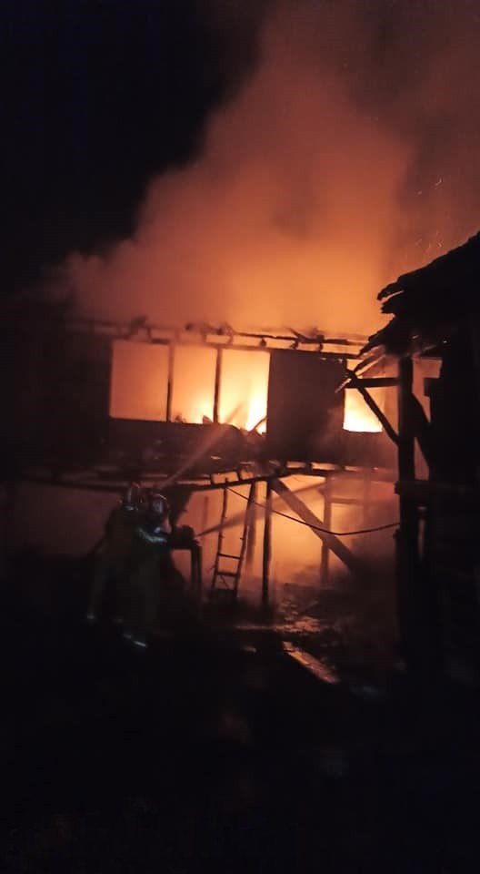 Bursa’da Yangın, 3 Kişilik Aileyi Evsiz Bıraktı