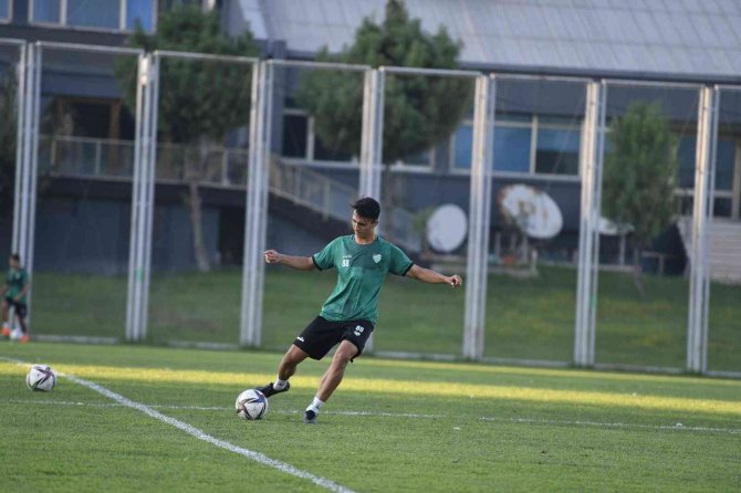 Bursaspor, Yeni Sezon Hazırlıklarını Sürdürdü