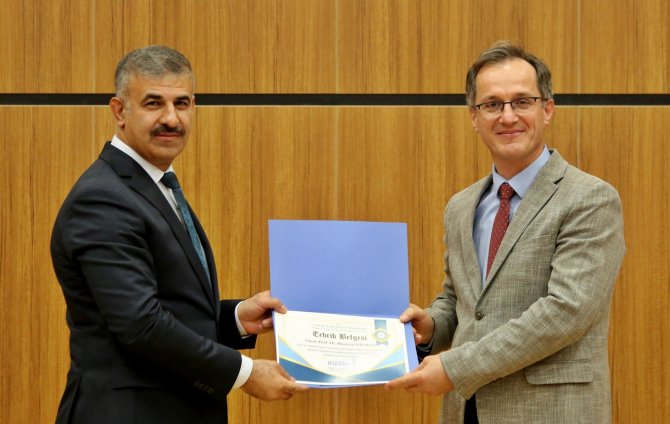 Çakü’de "Akademik Teşvik Ödülleri" Sahiplerini Buldu
