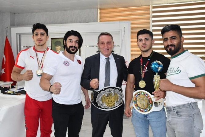 Cizreli Milli Sporcular, Gençlik Ve Spor İ̇l Müdürü İle Bir Araya Geldi