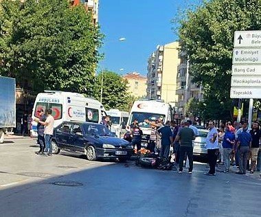 Otomobil Motosiklete Çarptı: 1 Yaralı
