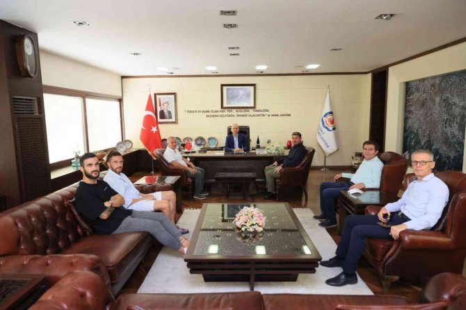 A. Denizlispor Ailesi Başkan Zolan İle Buluştu