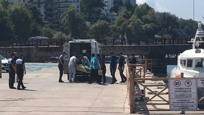 Sabah Girdiği Denizden Cesedi Çıkarıldı