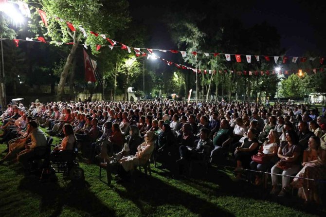 Efeler Pınarbaşı’nda Kahkahaya Doydu