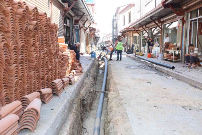 Elazığ’da Altyapı Yenileme Çalışmaları Tüm Hızıyla Sürüyor