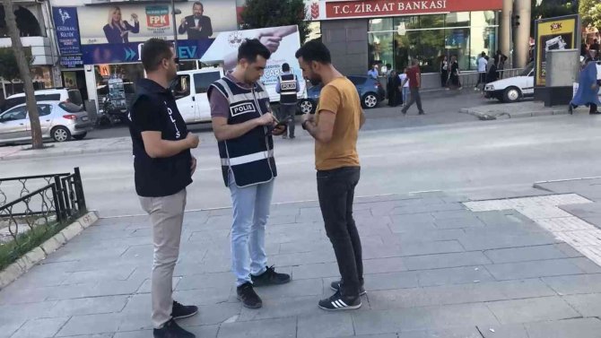 Elazığ’da 1398 Şahıs Sorgulandı, 6 Şüpheli Yakalandı