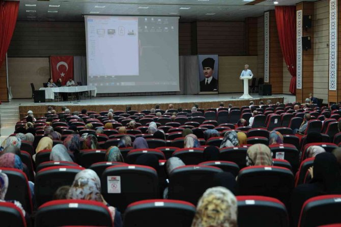 “Koruyucu Aile” Semineri Düzenlendi