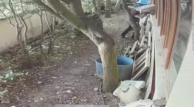 Tuzla’da 70 Bin Tl Değerinde Makine Kablolarını Çalan Hırsızlar Kamerada