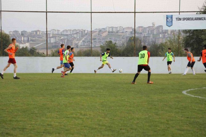 Gençlerin Futbol Şöleni Başladı