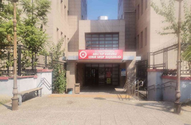 Balkondan Girerek Katliam Yapan Koca Ve Bir Arkadaşı Tutuklandı