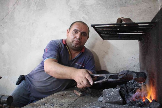 Koç Boynuzu Azaldı, Üretim Daraldı