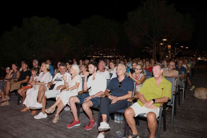 Güvercinda Kalesi’den Caz Melodileri Yükseldi